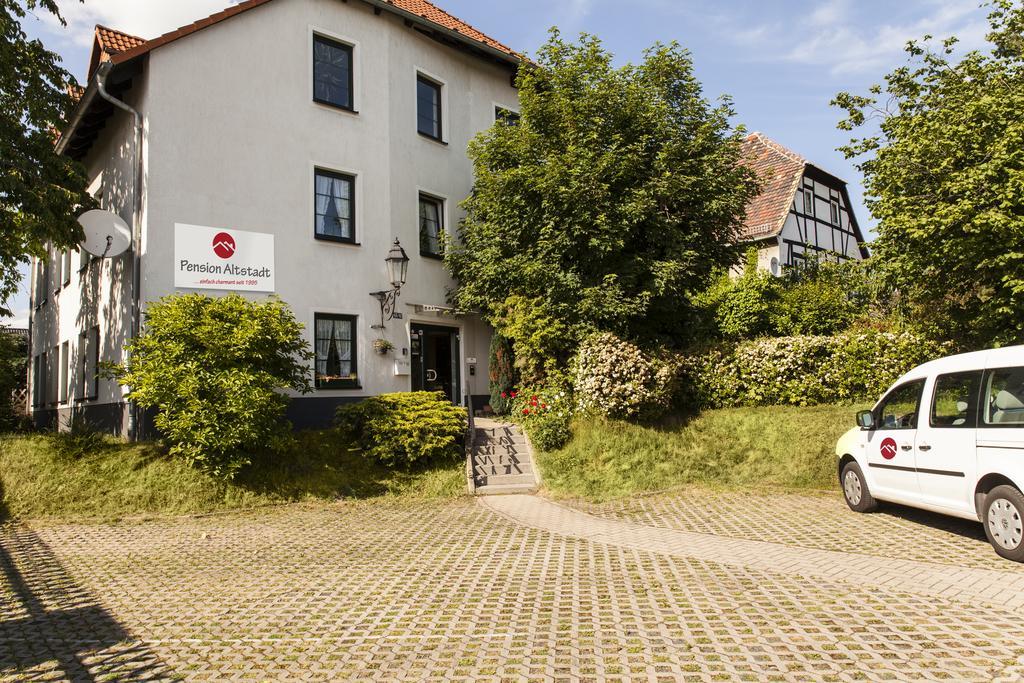 Pension Altstadt Борна Екстериор снимка