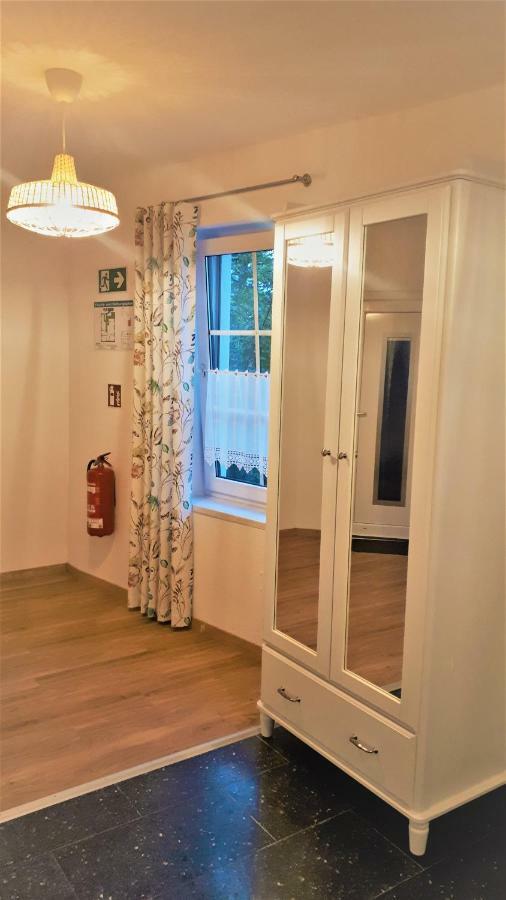 Pension Altstadt Борна Екстериор снимка